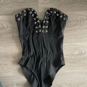 Bodysuit sweetheart neck.